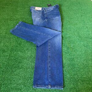 True Religion BOBBY Relaxed Baggy Medium Rustic Barn Wash Jeans Size 36x32 NWT